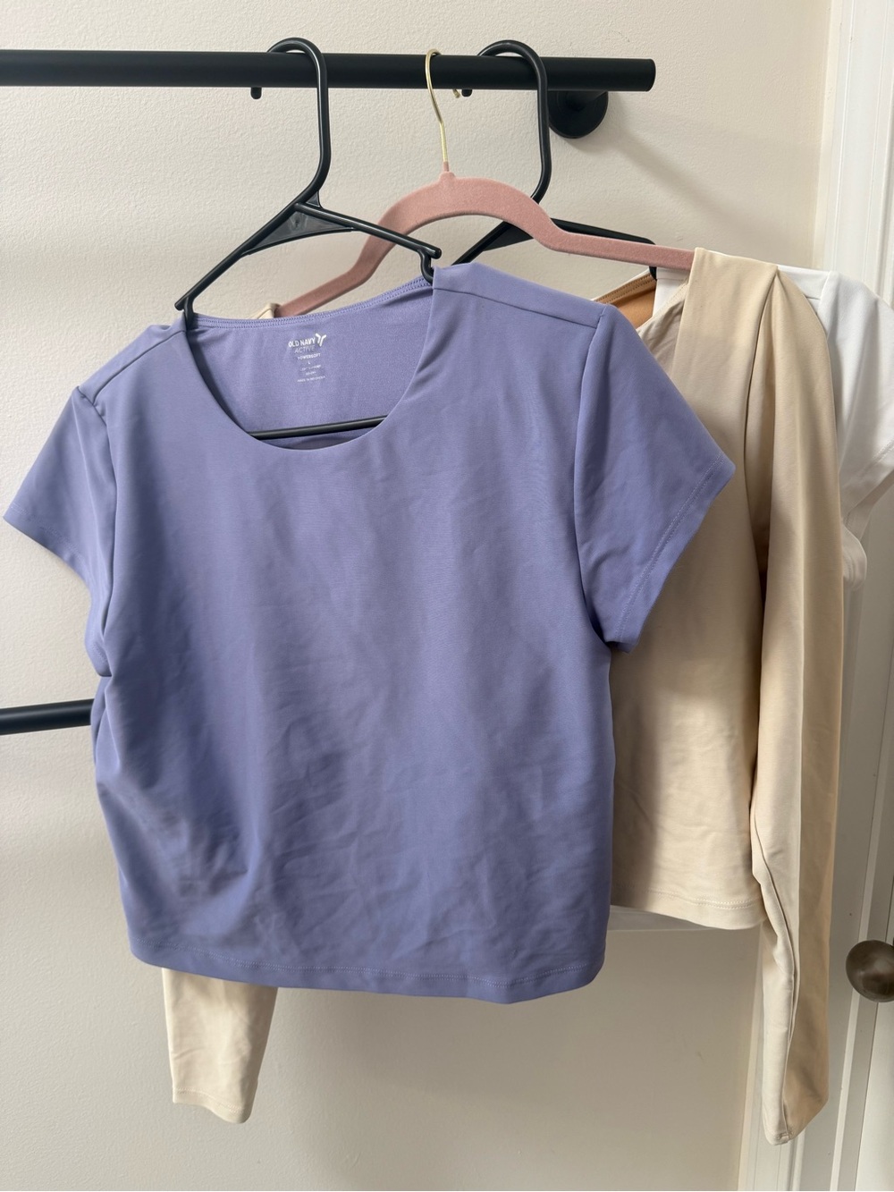 Old Navy Go Active Women's Tops